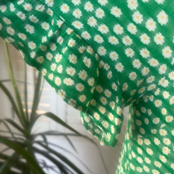 Elegant Green Pattern Midi Dress - Picture 3 of 8